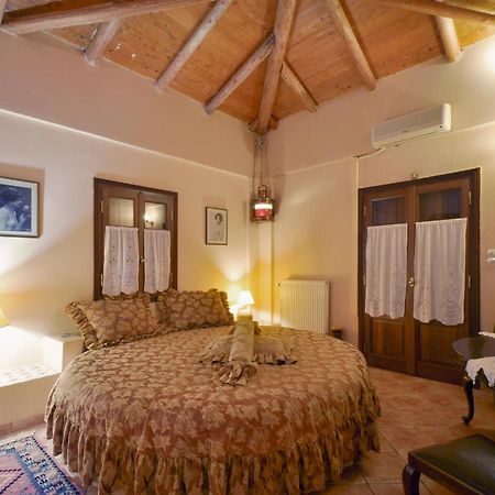 Archontiko Art Hotel Galaxidi Phòng bức ảnh